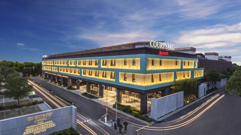 现在去云南跟团旅游多少钱